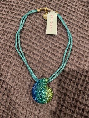 Betsey Johnson Turquoise Blue-Green Glitter Pendant Necklace seashell